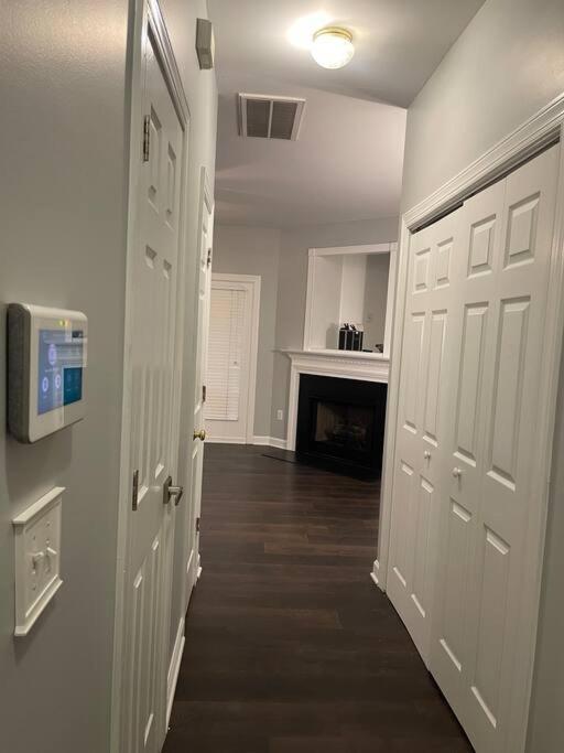 Appartement Simple Elegant Townhouse Dt Raleigh Ncsu Extérieur photo