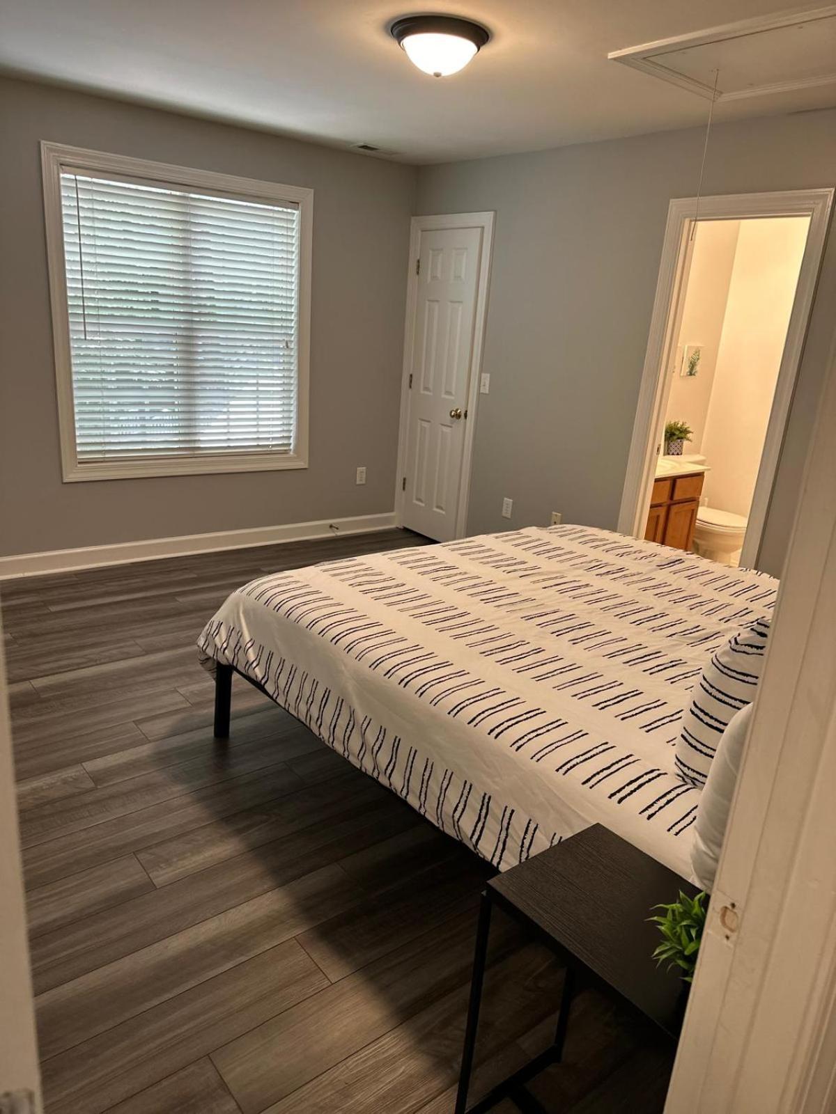 Appartement Simple Elegant Townhouse Dt Raleigh Ncsu Extérieur photo
